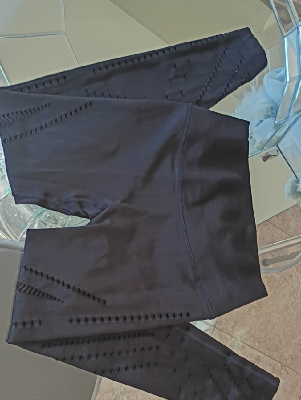 Victoria Secret Black Cropped Leggings with Cutout Detailing